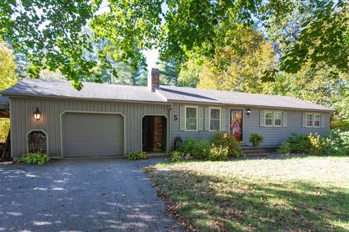 5 Chestnut Dr, Townsend, MA, 01469-1334 | Card Image