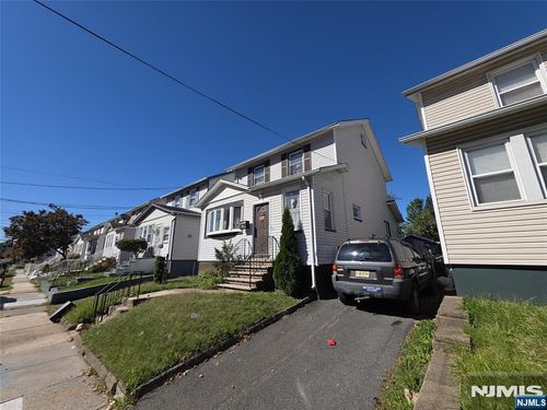 65 Melrose Ave, Irvington, NJ, 07111-2705 | Card Image