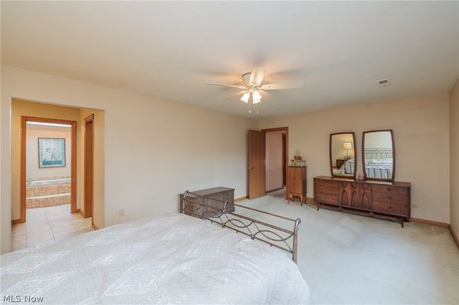23261 Pheasant Lane, Condo with 3 bedrooms, 2 bathrooms and null parking in Westlake OH | Image 30
