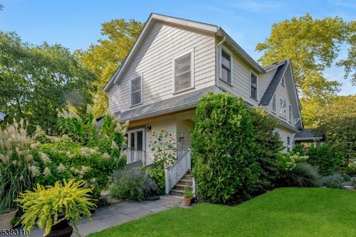 1 Laurel Pl, Glen Ridge, NJ, 07028-1510 | Card Image