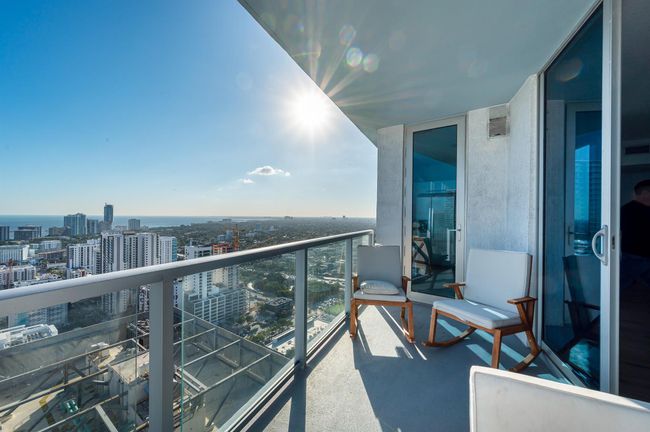 APT-4012 - 185 Sw 7 Th St, Condo with 2 bedrooms, 3 bathrooms and null parking in Miami FL | Image 14