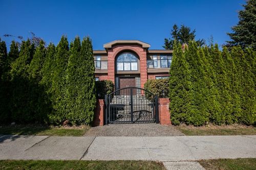 1133 W 58th Ave, Vancouver, BC, V6P1V9 | Card Image