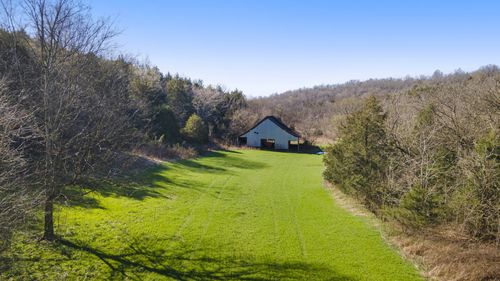 4250 Delina Rd, Cornersville, TN, 37047-5228 | Card Image