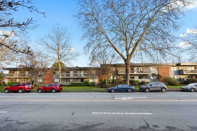 227 - 2600 E 49 Th Avenue, Condo with 2 bedrooms, 1 bathrooms and 1 parking in Vancouver BC | Image 2
