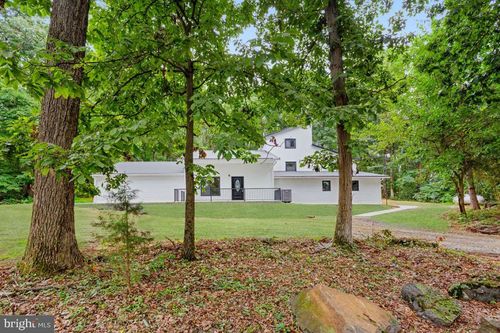 2325 York Rd, Gettysburg, PA, 17325-8210 | Card Image