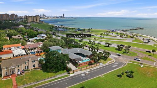 2011 Ocean Dr, Corpus Christi, TX, 78404-1868 | Card Image