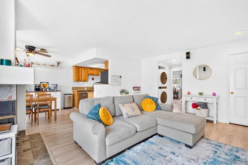 13945 Midland Rd, Poway, CA, 92064-4023 | Card Image