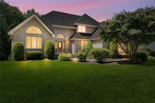 9 Lambert Ln, Warren, RI, 02885-1639 | Card Image