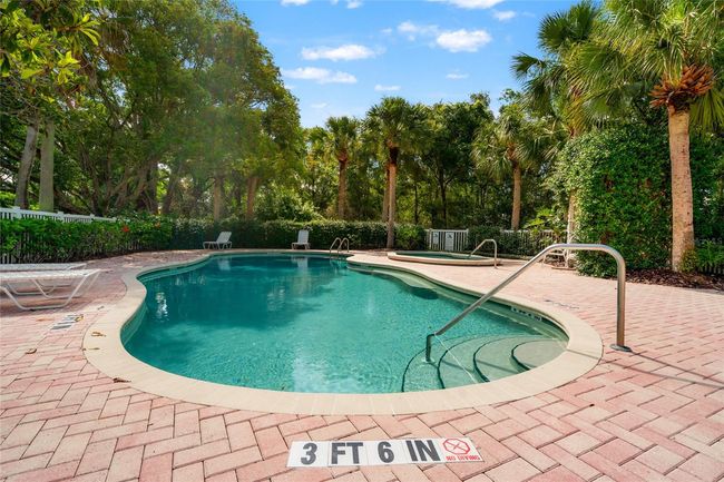 104 - 1936 Heron Cove Dr, Condo with 2 bedrooms, 2 bathrooms and null parking in Lutz FL | Image 38
