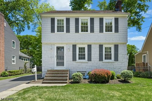110 Oak Ln, Cranford, NJ, 07016-2040 | Card Image