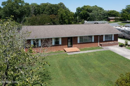 1886 E Brown School Rd, Maryville, TN, 37804-4944 | Card Image