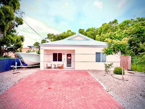38 Coral Way, Key Largo, FL, 33037-2945 | Card Image