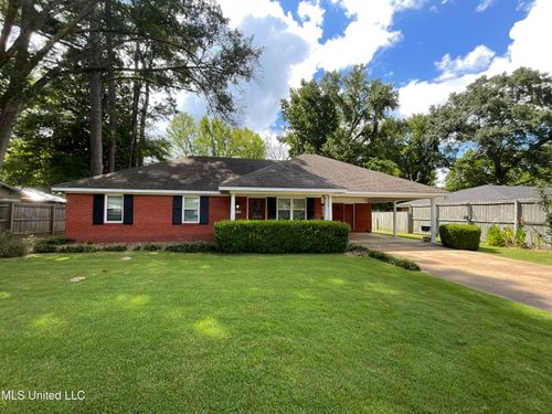 814 Windsor Rd, Grenada, MS, 38901-5026 | Card Image