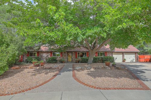 3924 Doroteo Pl Ne, Albuquerque, NM, 87111-3841 | Card Image