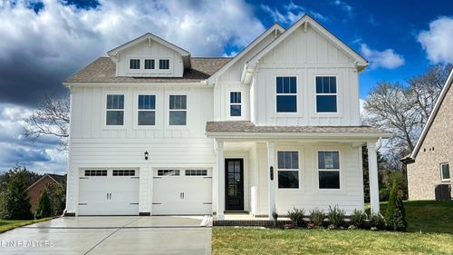 471 Ivey Farms Rd, Farragut, TN, 37934-2304 | Card Image