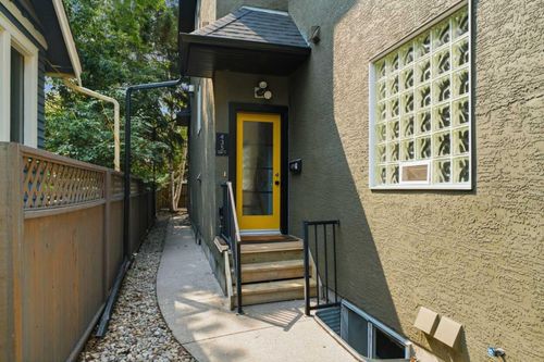 2-435 13 Ave Ne, Calgary, AB, T2E1C3 | Card Image