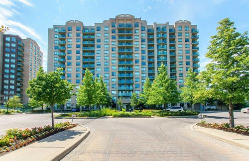 610-39 Oneida Cres, Richmond Hill, ON, L4B4T9 | Card Image