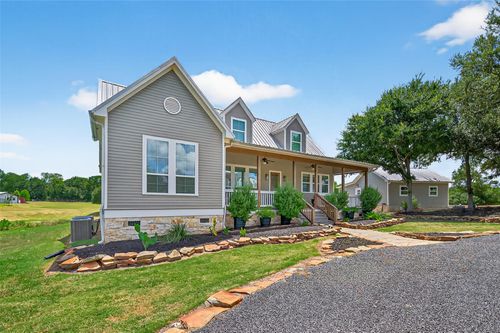 1012 Konetzke Ln, La Grange, TX, 78945-4383 | Card Image