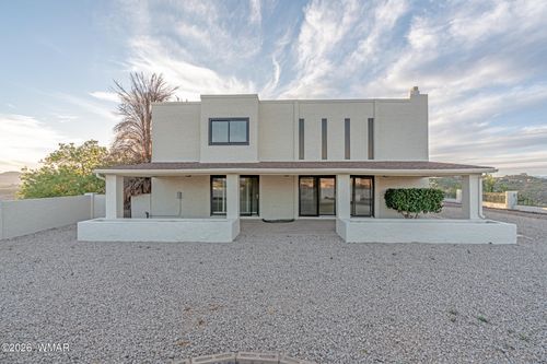 1052 W Estate Dr, Miami, AZ, 85539-9716 | Card Image