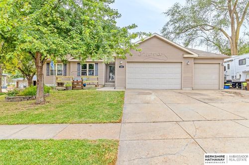 409 2nd St, Milford, NE, 68405-9503 | Card Image