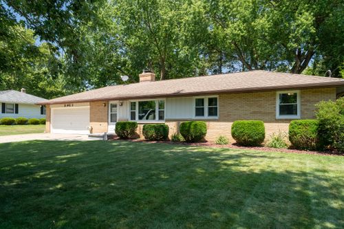 8423 Bluebird, Richland, MI, 49083-9716 | Card Image