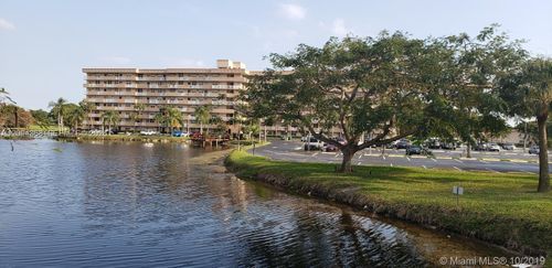 305-250 Jacaranda Dr, Plantation, FL, 33324-2521 | Card Image