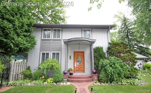 615 Davis Ave, Birmingham, MI, 48009-2015 | Card Image
