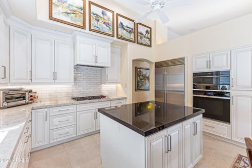 9039 E La Posada Ct, Scottsdale, AZ, 85255-8348 | Card Image