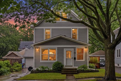 718 Manomin Ave, Saint Paul, MN, 55107-3417 | Card Image