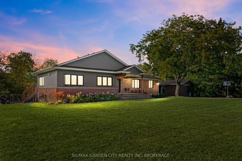 4110 13th St, Jordan Station, ON, L0R1S0 | Card Image