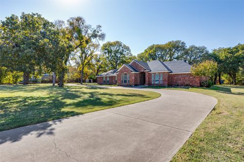 921 Corry A Edwards Dr, Kennedale, TX, 76060-4446 | Card Image