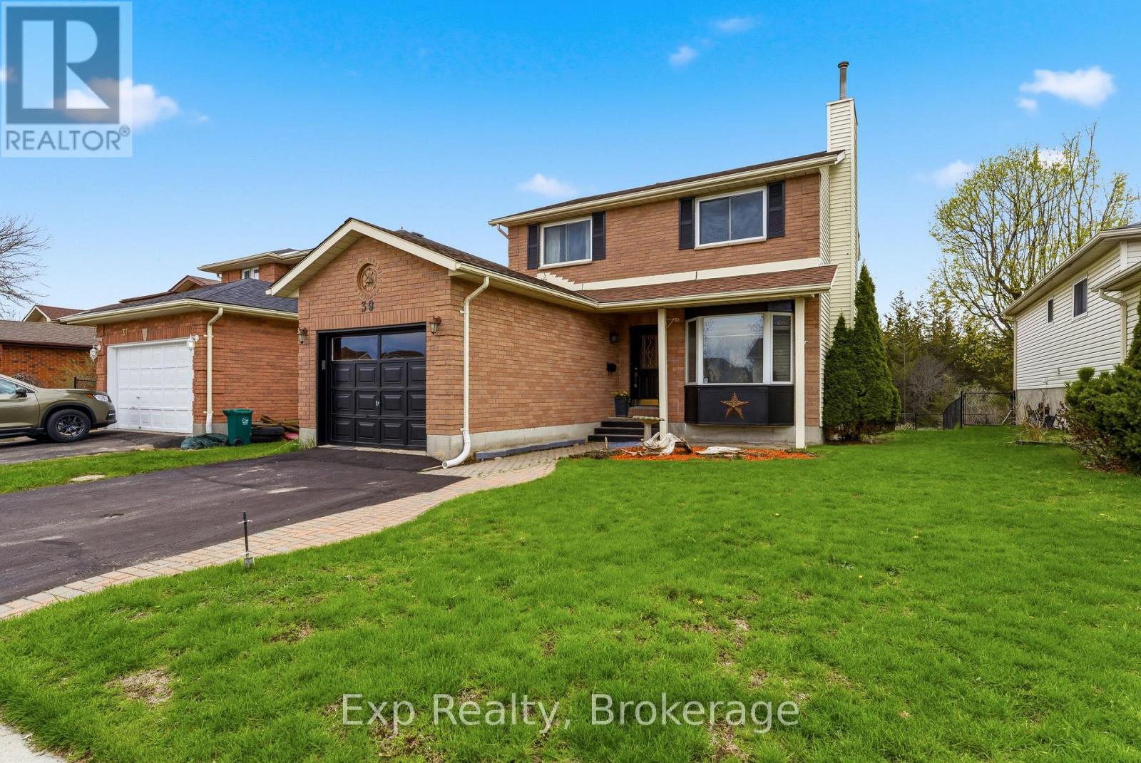 Residential in Belleville (Belleville Ward)
