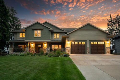 7471 260th St, Wyoming, MN, 55092-9302 | Card Image