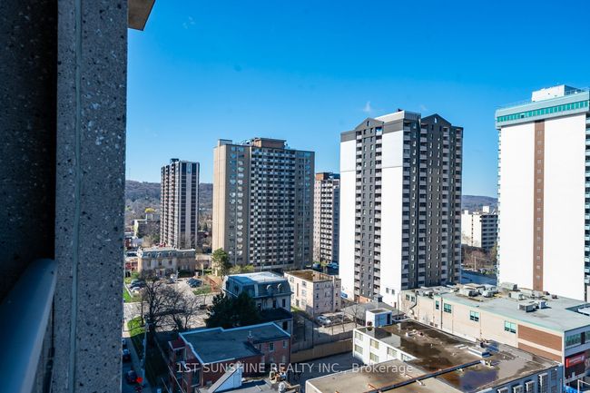 PH3 - 150 Main St W, Condo with 2 bedrooms, 2 bathrooms and null parking in Hamilton ON | Image 20