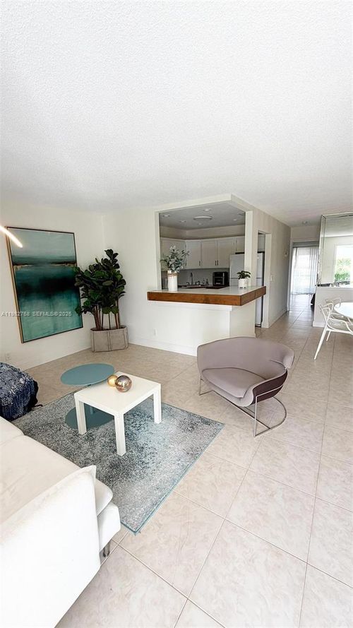apt-b-2305 Lowson Blvd, Delray Beach, FL, 33445-8752 | Card Image