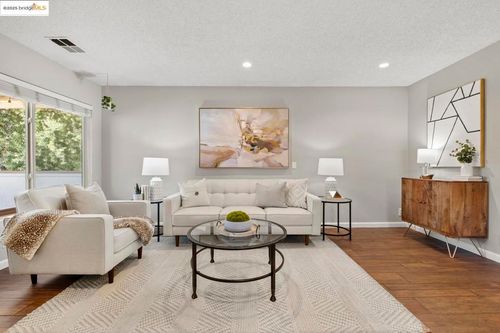 5419 Colony Green Dr, San Jose, CA, 95123-1464 | Card Image