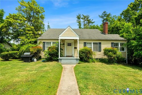 702 Irving St, Farmville, VA, 23901-2136 | Card Image