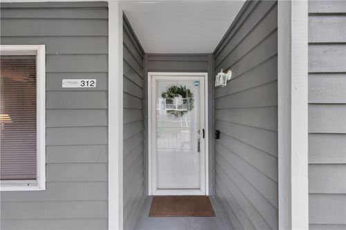 312 Northlake Dr, Anderson, SC, 29625-5305 | Card Image