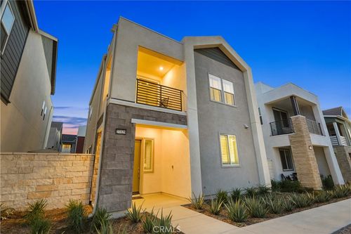 27129 Purple Sage Ct, Valencia, CA, 91381-2168 | Card Image