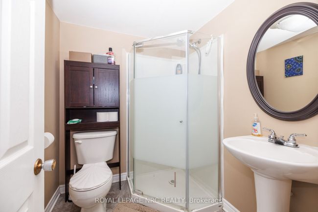 10 Fairburn Ave, House other with 2 bedrooms, 2 bathrooms and 3 parking in Saint Catharines ON | Image 18