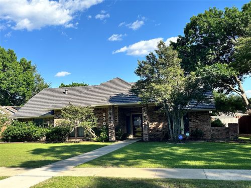 2300 Canyon Valley Trl, Plano, TX, 75023-7747 | Card Image