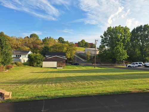 1232 Lewis St, Maysville, KY, 41056-9157 | Card Image