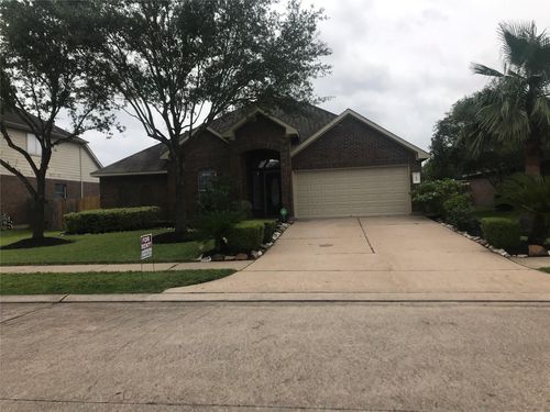 3607 Canterbury Park Dr, Pearland, TX, 77584-1464 | Card Image