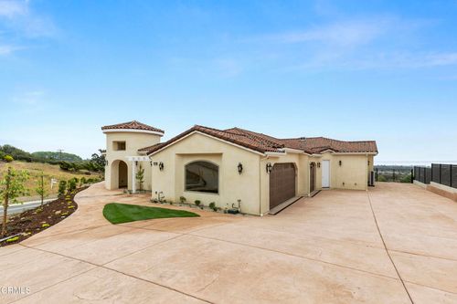 6174 Cobblestone Dr, VENTURA, CA, 93003-1223 | Card Image