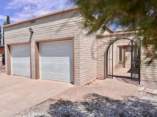 2412 Red Sails Dr, El Paso, TX, 79936-3010 | Card Image