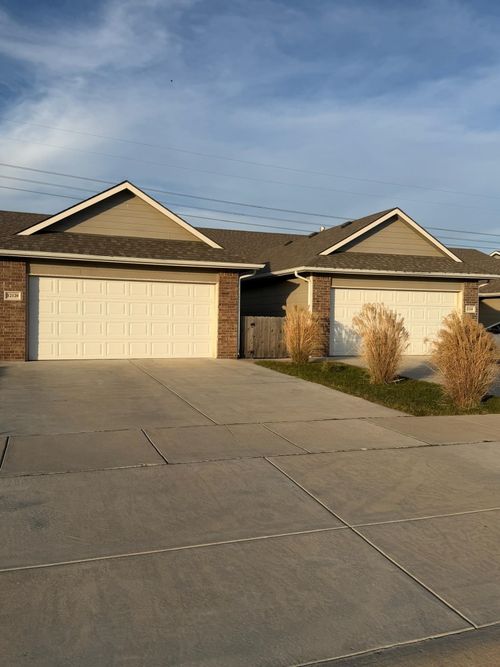 12118-12120 W 33rd St N, Wichita, KS, 67205-7818 | Card Image