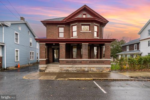 137 N 2nd St, NEWPORT, PA, 17074-1505 | Card Image