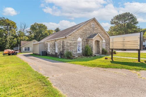 815 Nashville St, Russellville, KY, 42276-1136 | Card Image