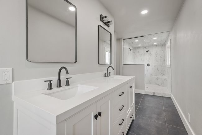 2465 Centerville Rd, House other with 4 bedrooms, 3 bathrooms and 3 parking in ROCKFORD IL | Image 32