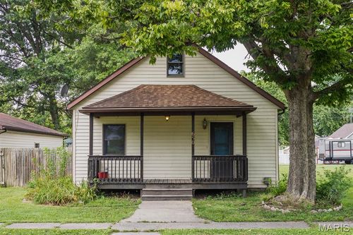 650 Randolph St, Beckemeyer, IL, 62219-1158 | Card Image